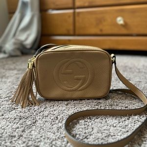 Tan crossbody purse